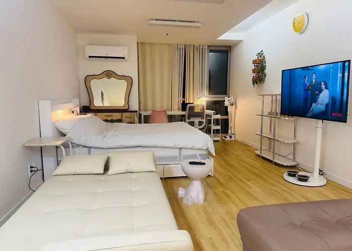 Gangnam Station 3min Walk Stylish Flat *